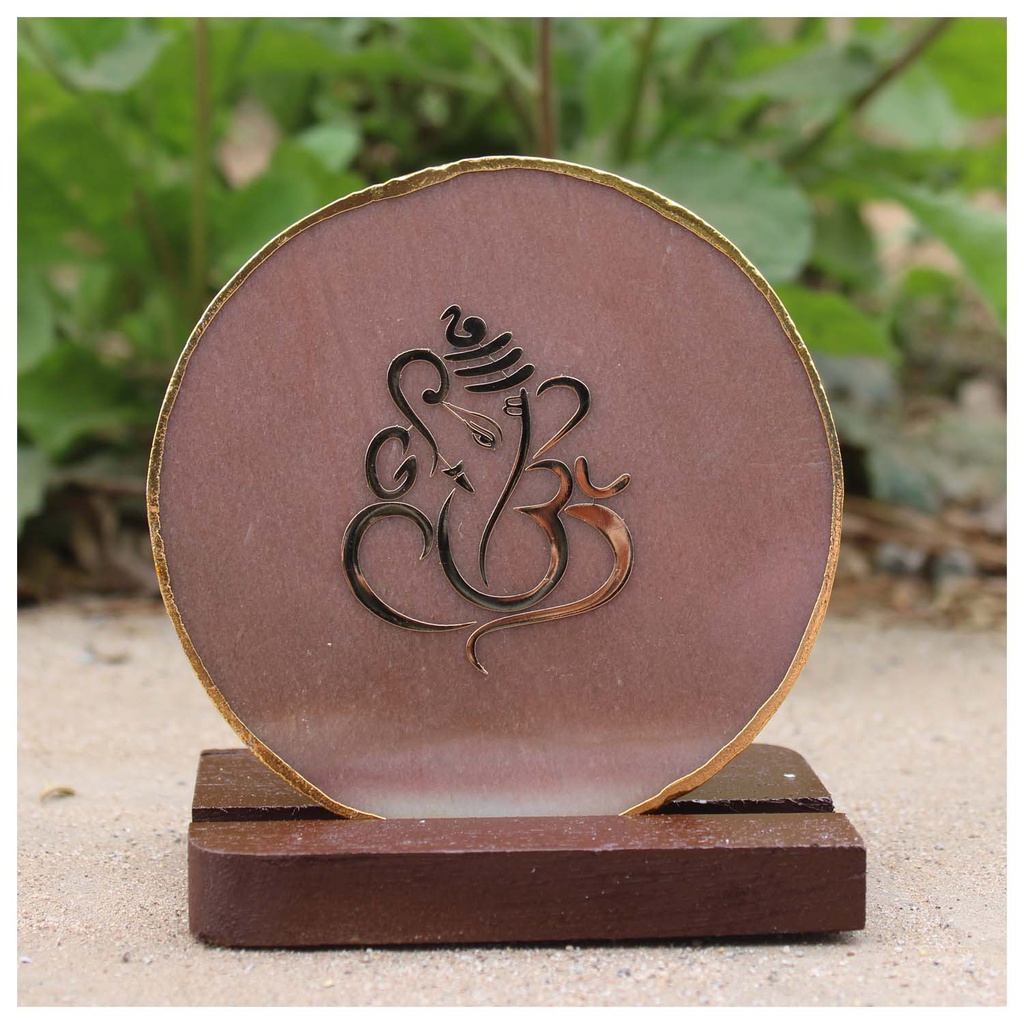Handcrafted Agate Showpiece
