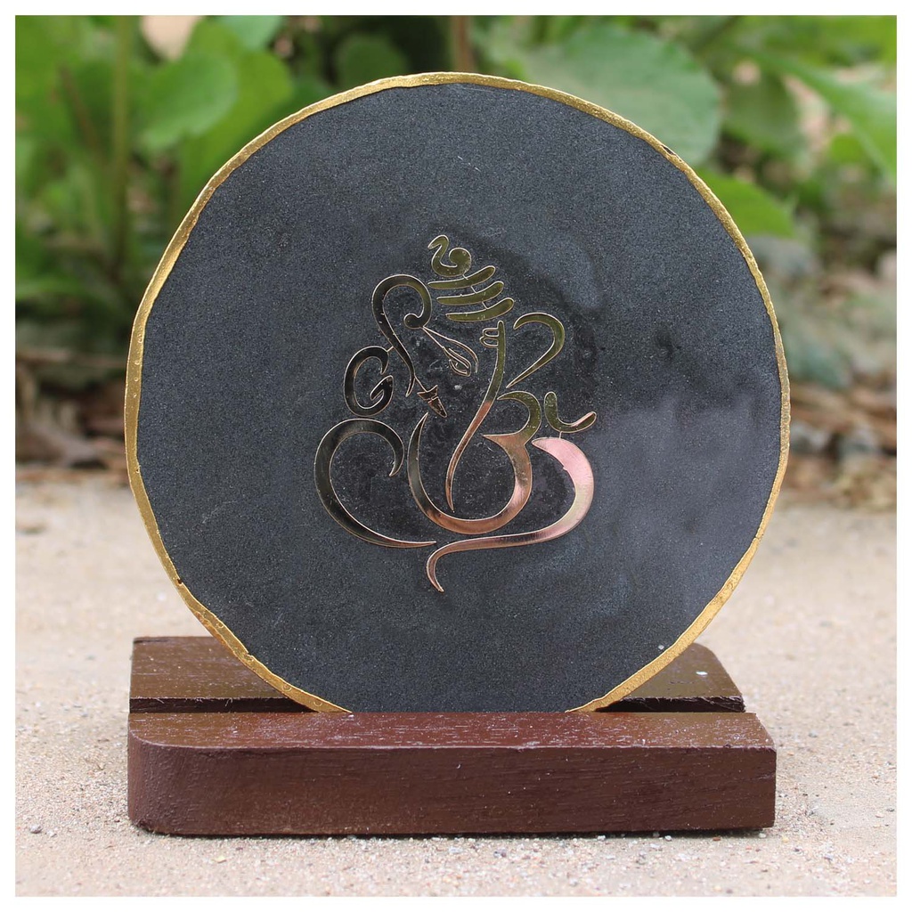 Handcrafted Agate Showpiece