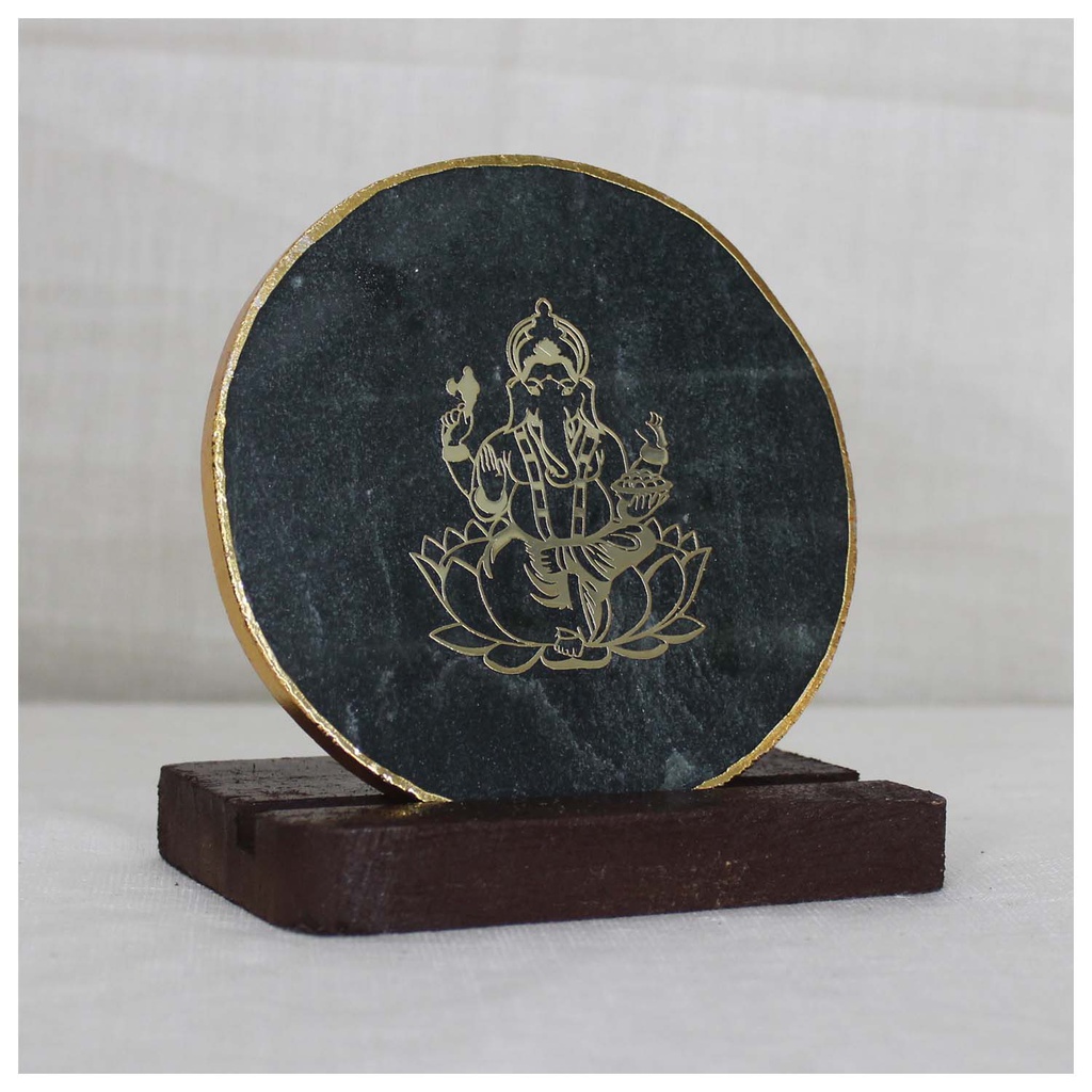 Handcrafted Agate Showpiece