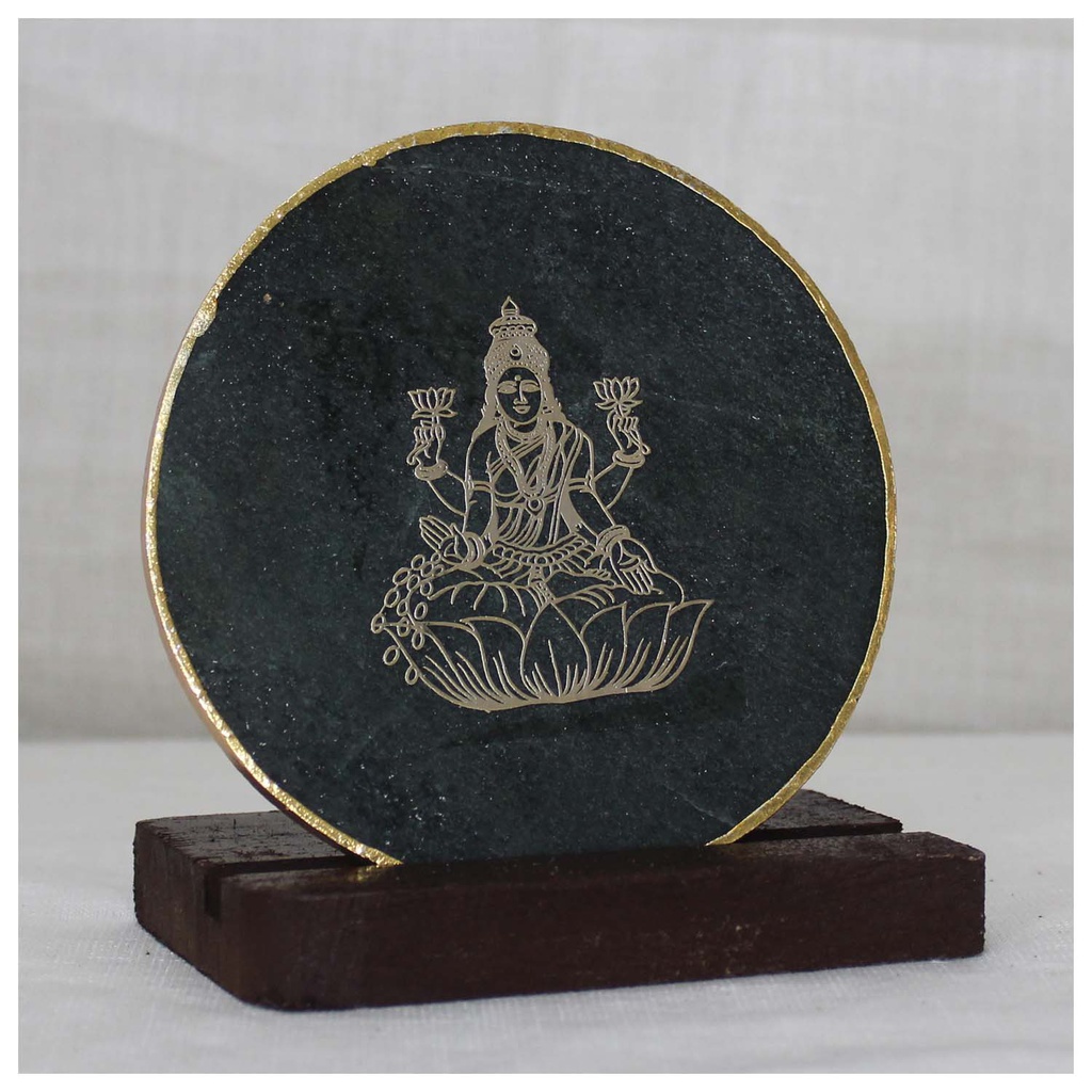 Handcrafted Agate Showpiece