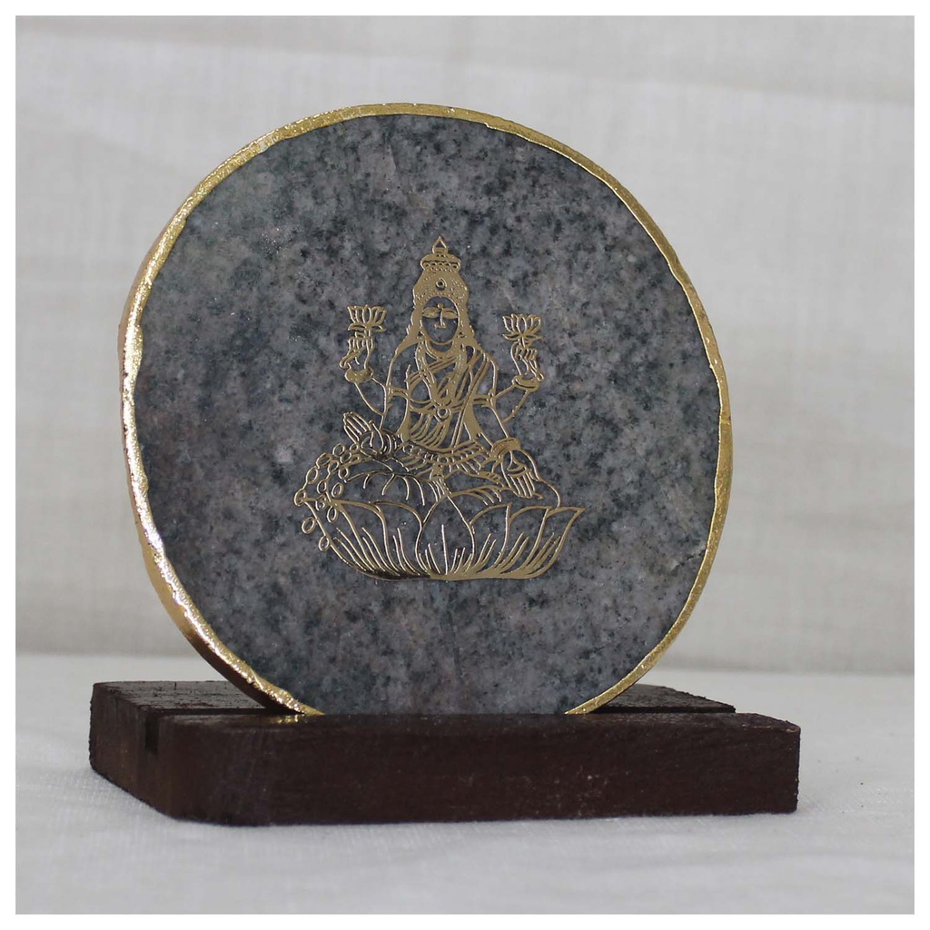 Handcrafted Agate Showpiece