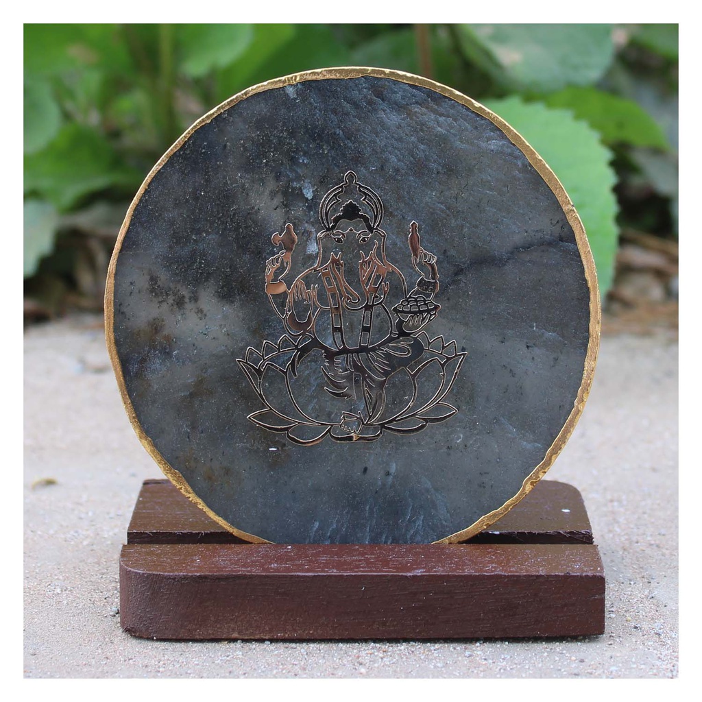 Handcrafted Agate Showpiece