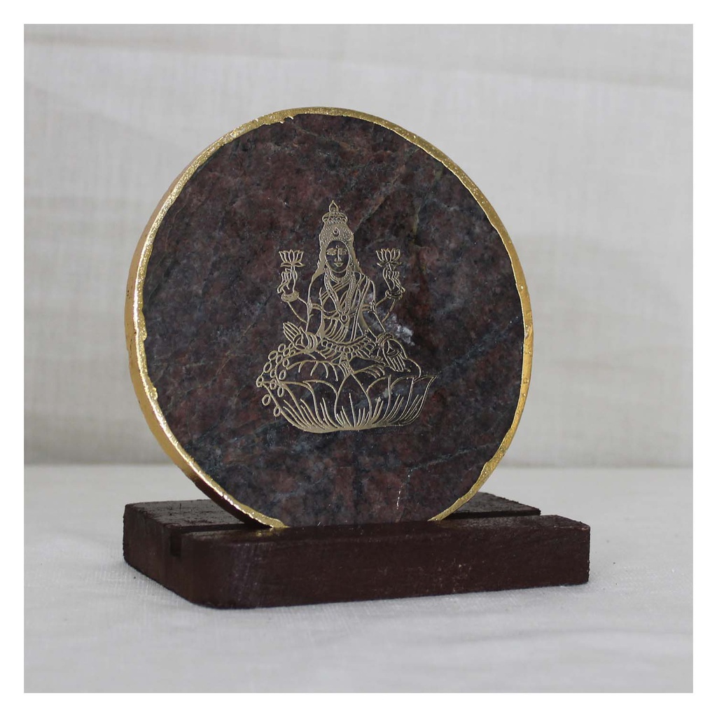 Handcrafted Agate Showpiece