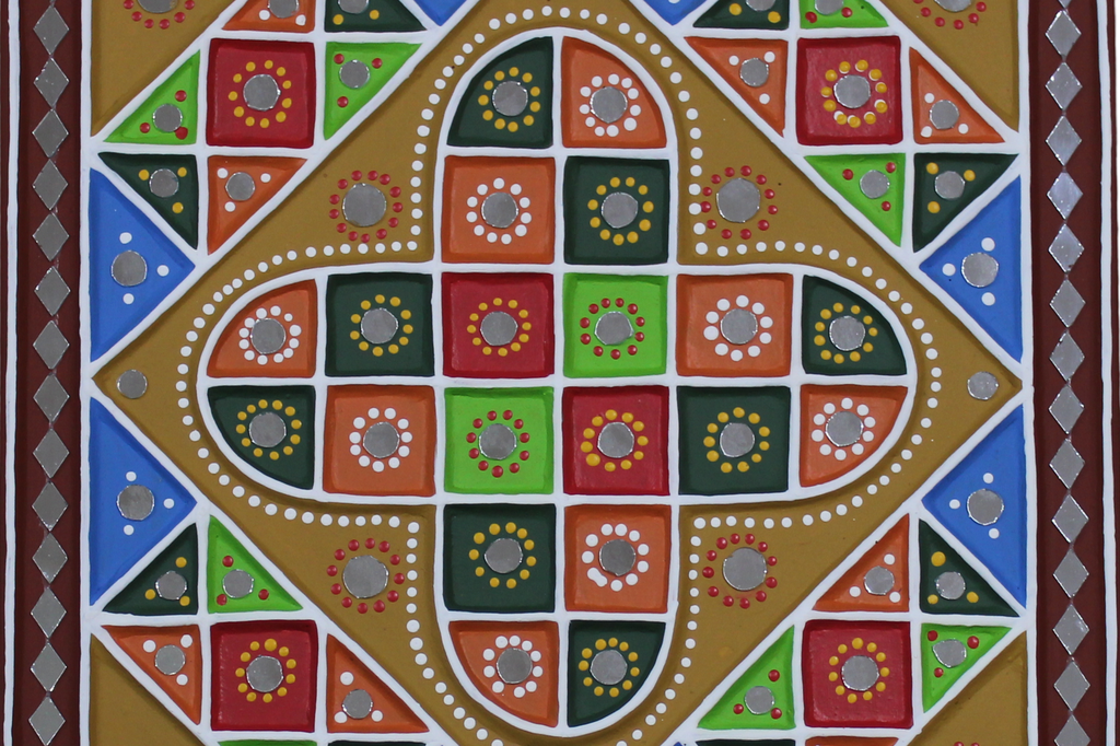 Handcrafted Leaf Design Mud Work Wall Hanging