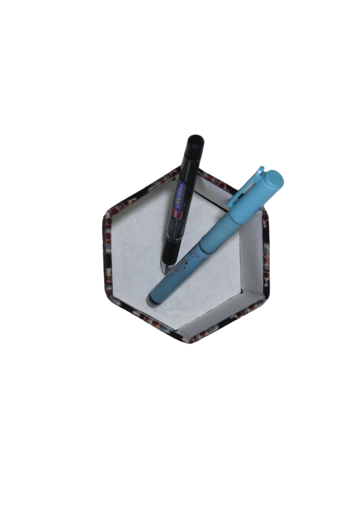 Handmade Foldable Pen Stand