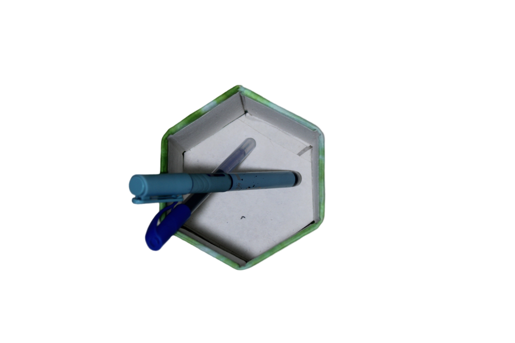 Handmade Foldable Pen Stand