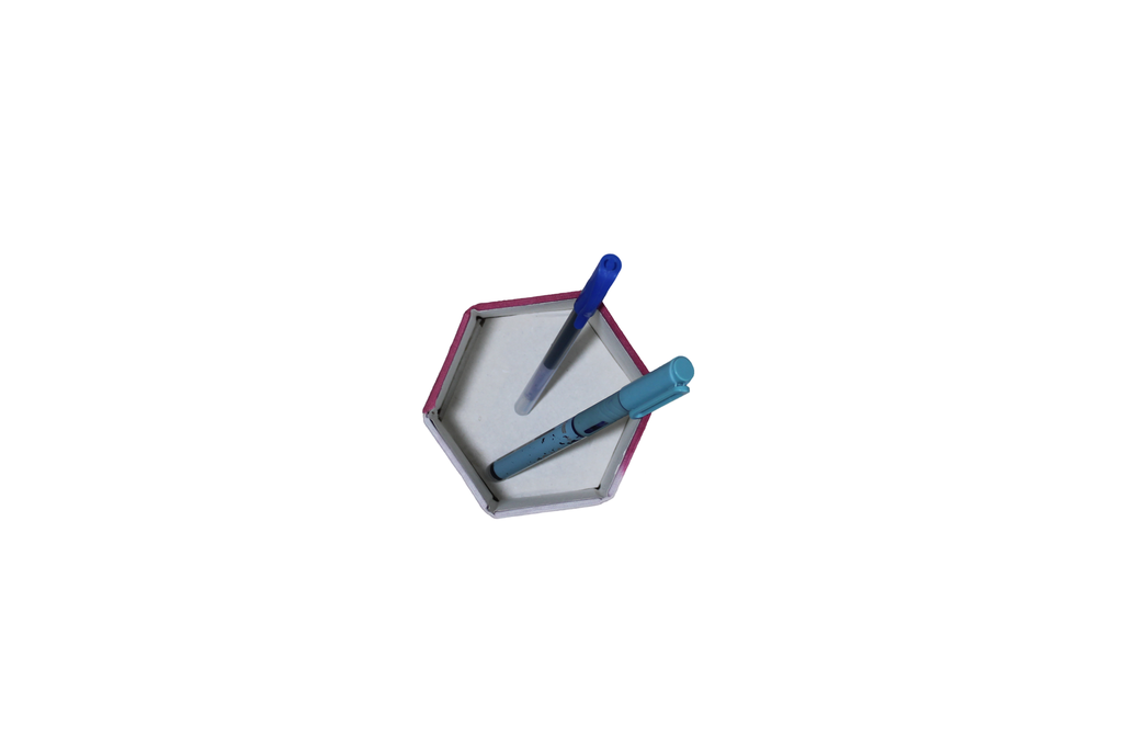 Handmade Foldable Pen Stand