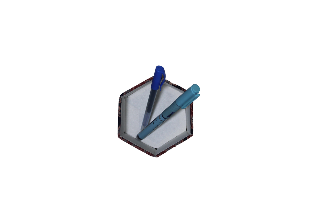 Handmade Foldable Pen Stand