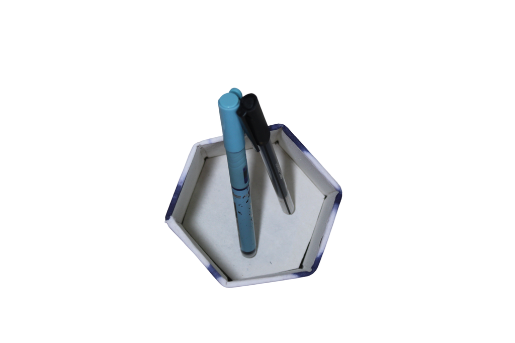 Handmade Foldable Pen Stand