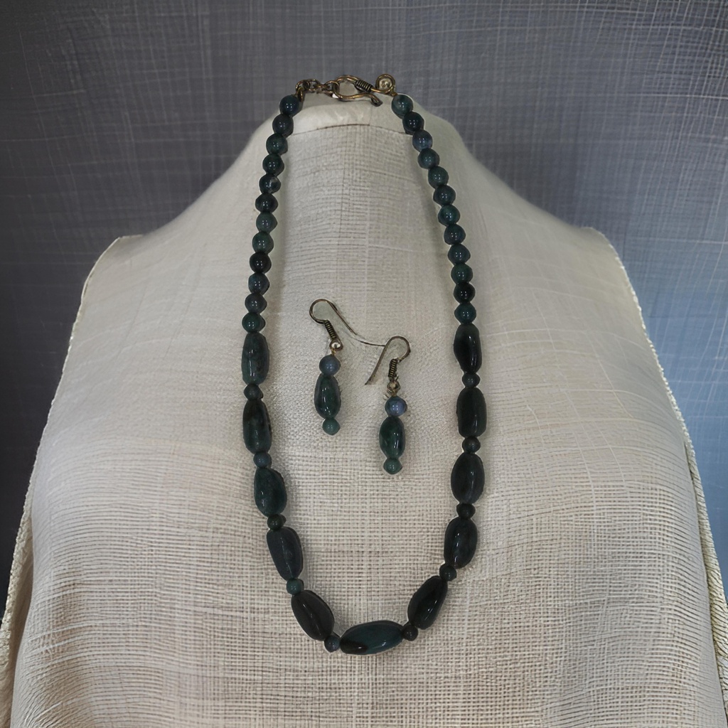 Handmade Semi Precious Stone Necklace Set