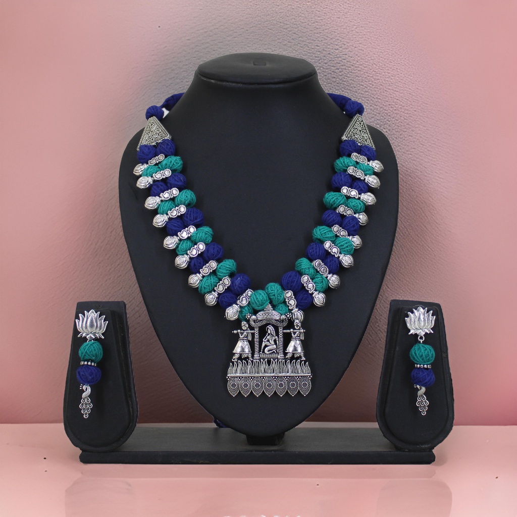 Handcrafted Threaded Silver Oxidized Necklace Set