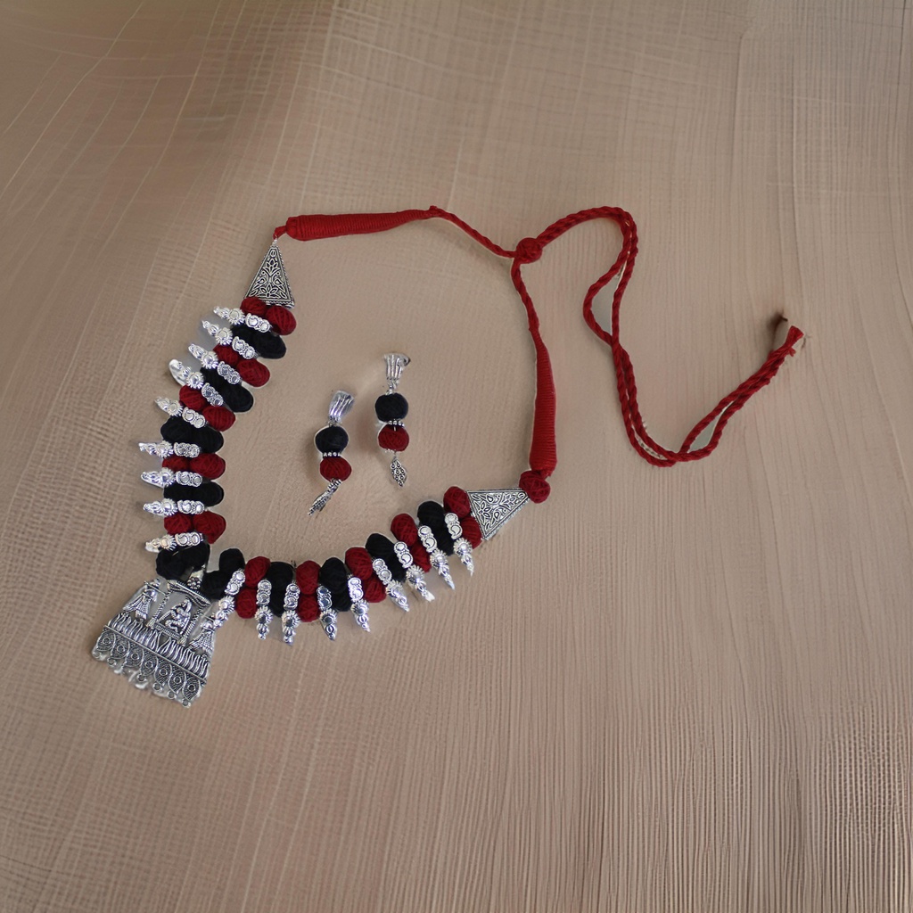 Handcrafted Threaded Silver Oxidized Necklace Set