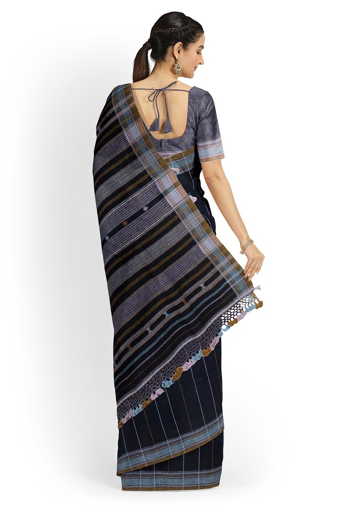 Handwoven Kala Cotton Bhujodi Saree