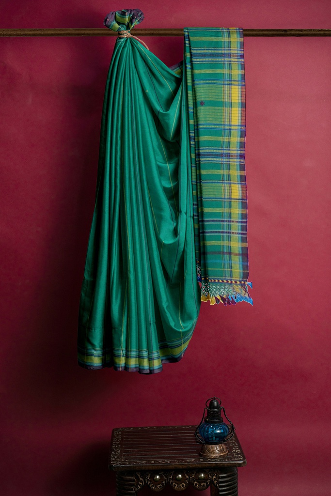 Handwoven Kala Cotton Bhujodi Saree