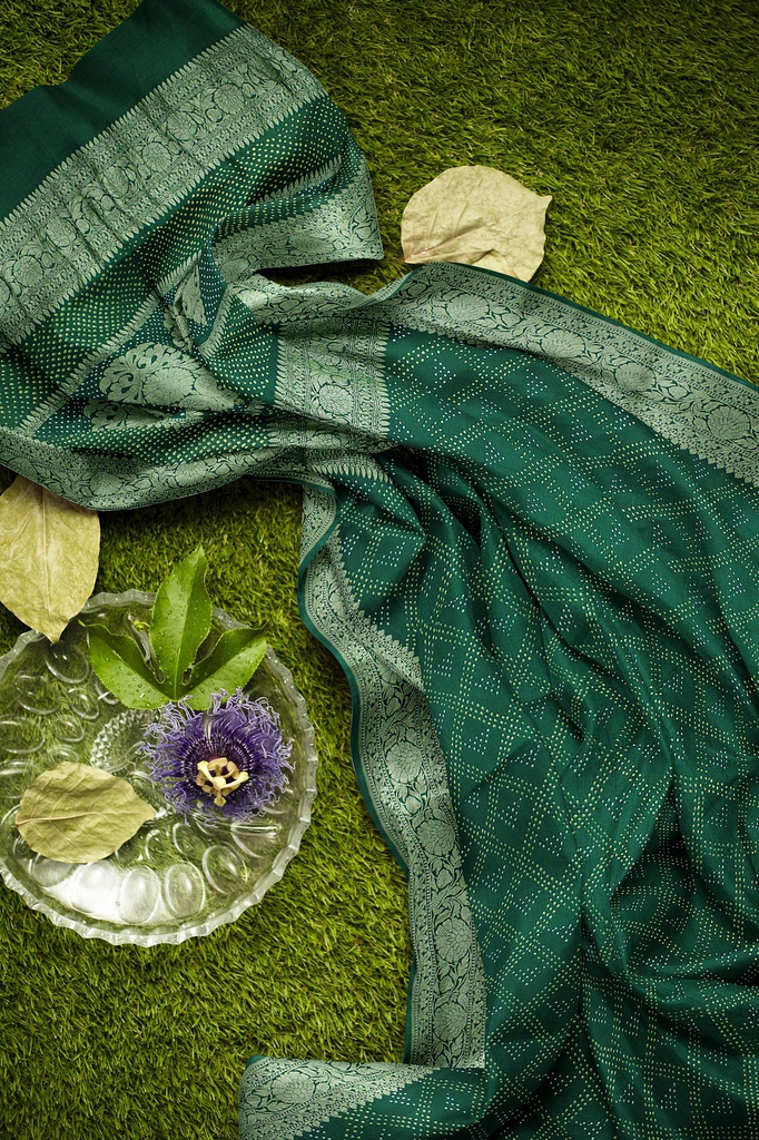 Green Georgette Banarasi Hand Dyed Bandhani Saree