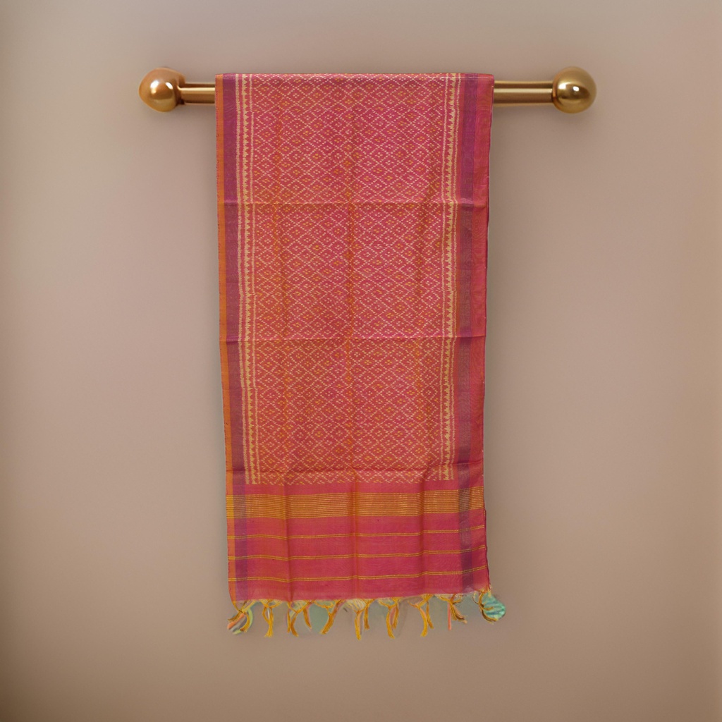 Handloom Single Ikat Patola Silk Stole