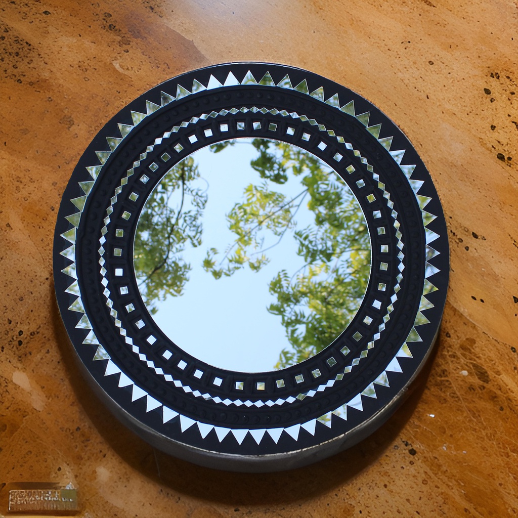 Handcrafted Mud &amp; Mirror Work Wall Mirror