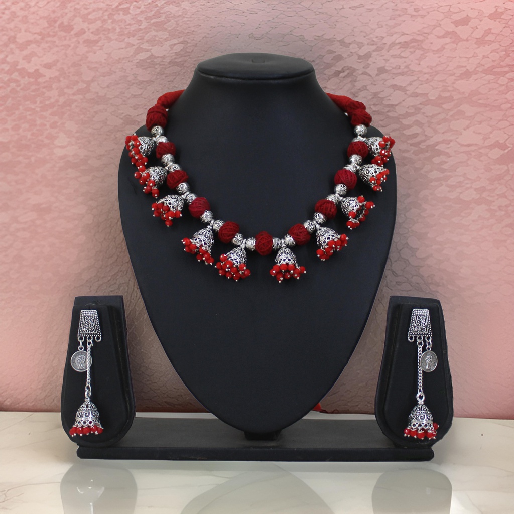 Handcrafted Threaded Silver Oxidized Necklace Set