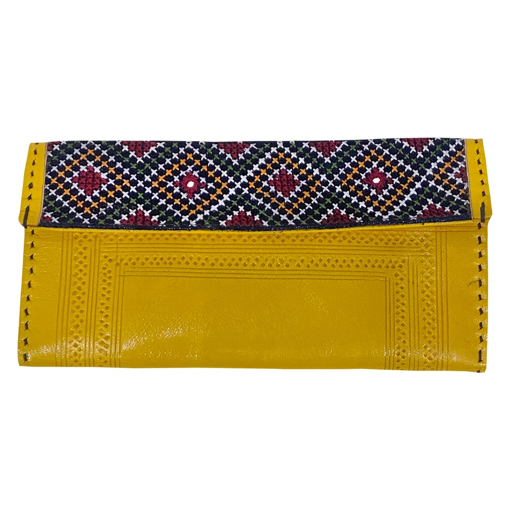 Handcrafted Kutchi Leather Wallet with Embroidery