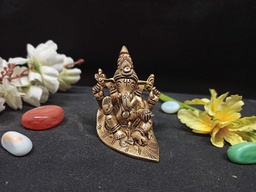 [GGCBDI10] Handcrafted Brass Ganesha Sitting On Leaf Idol
