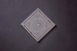 [GGCMW04] Handcrafted Mud &amp; Mirror Work Wall Hanging